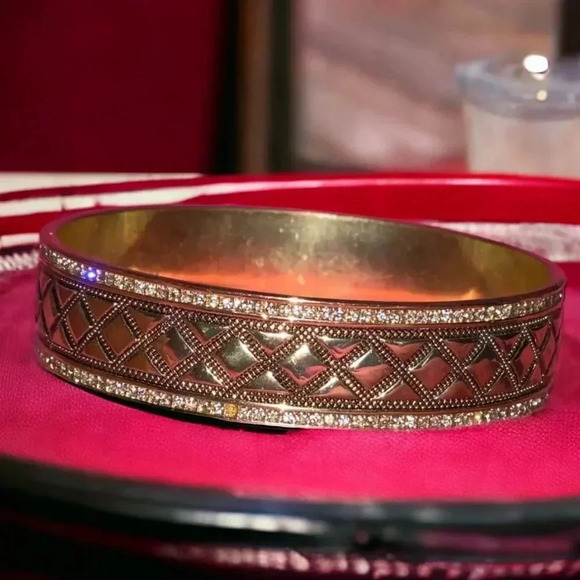 House of Harlow 1960 Aztec 18k Gold Plated Swarovski Crystal Bangle Bracelet - Picture 4 of 5